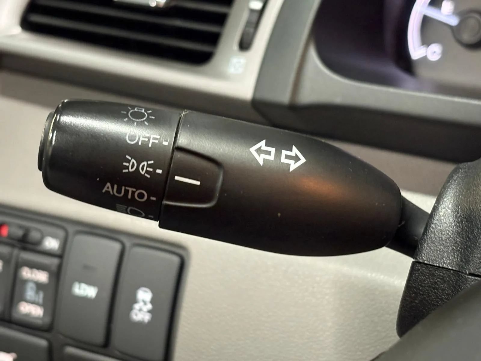 Used 2016 Honda Odyssey EX-L image 38