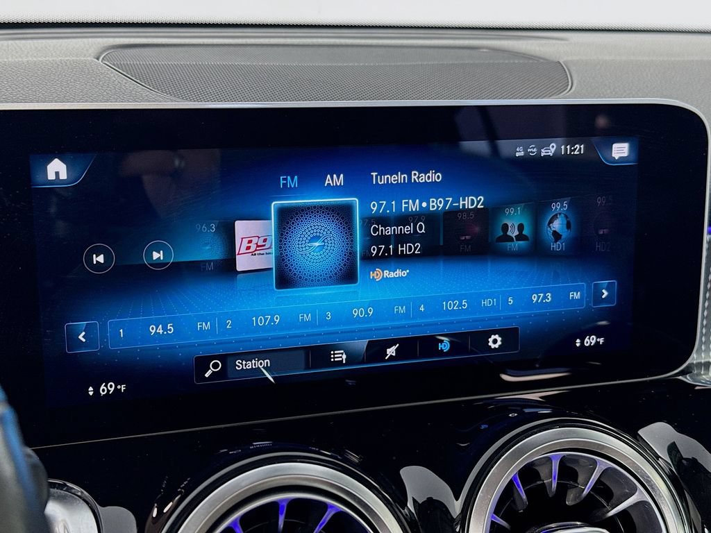 Used 2020 Mercedes-Benz GLB 250 image 14