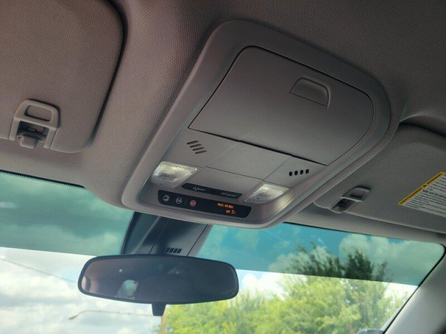 Used 2024 Chevrolet Blazer LT FWD image 23