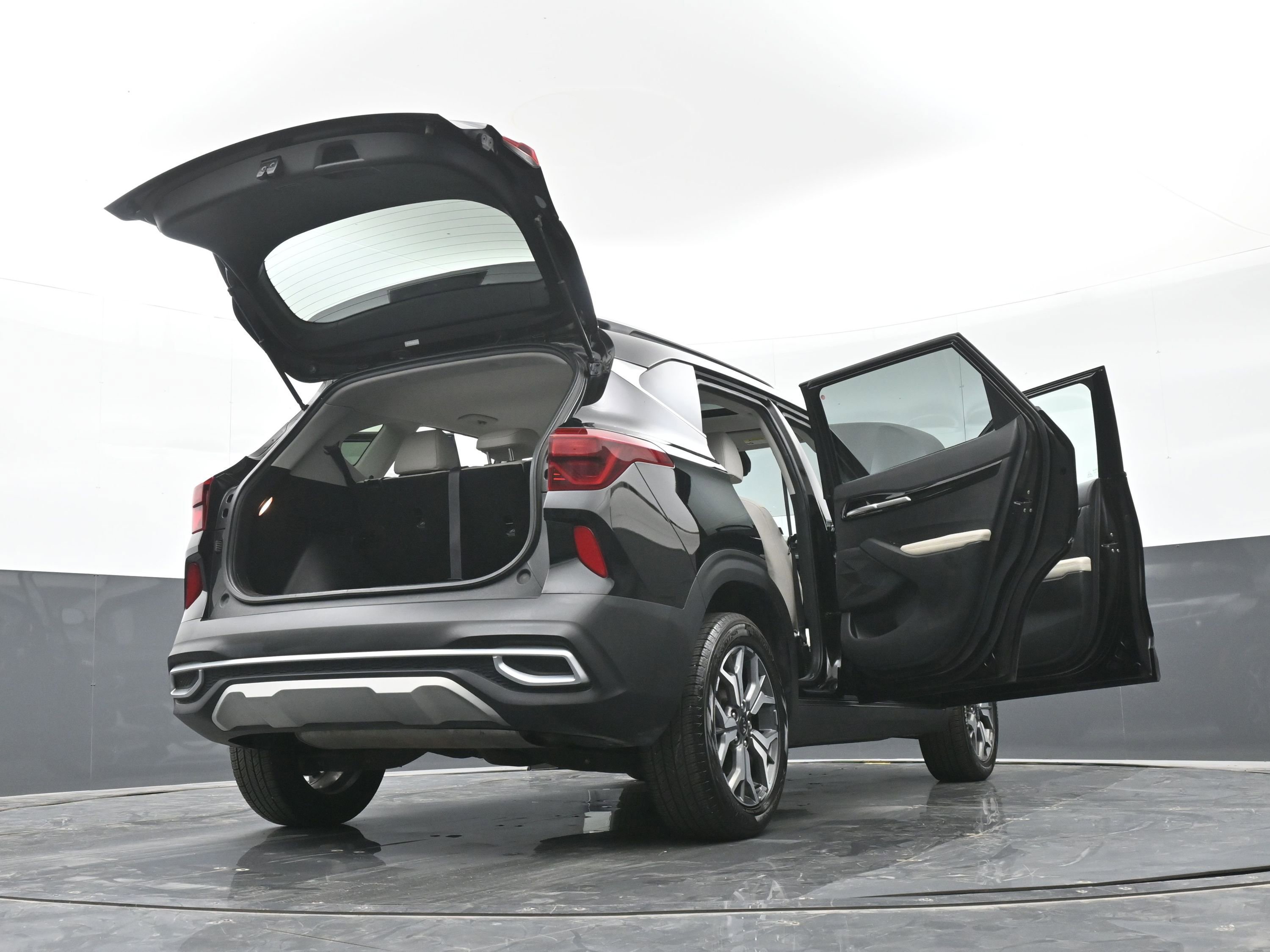 Used 2021 Kia Seltos EX AWD/4WD image 50
