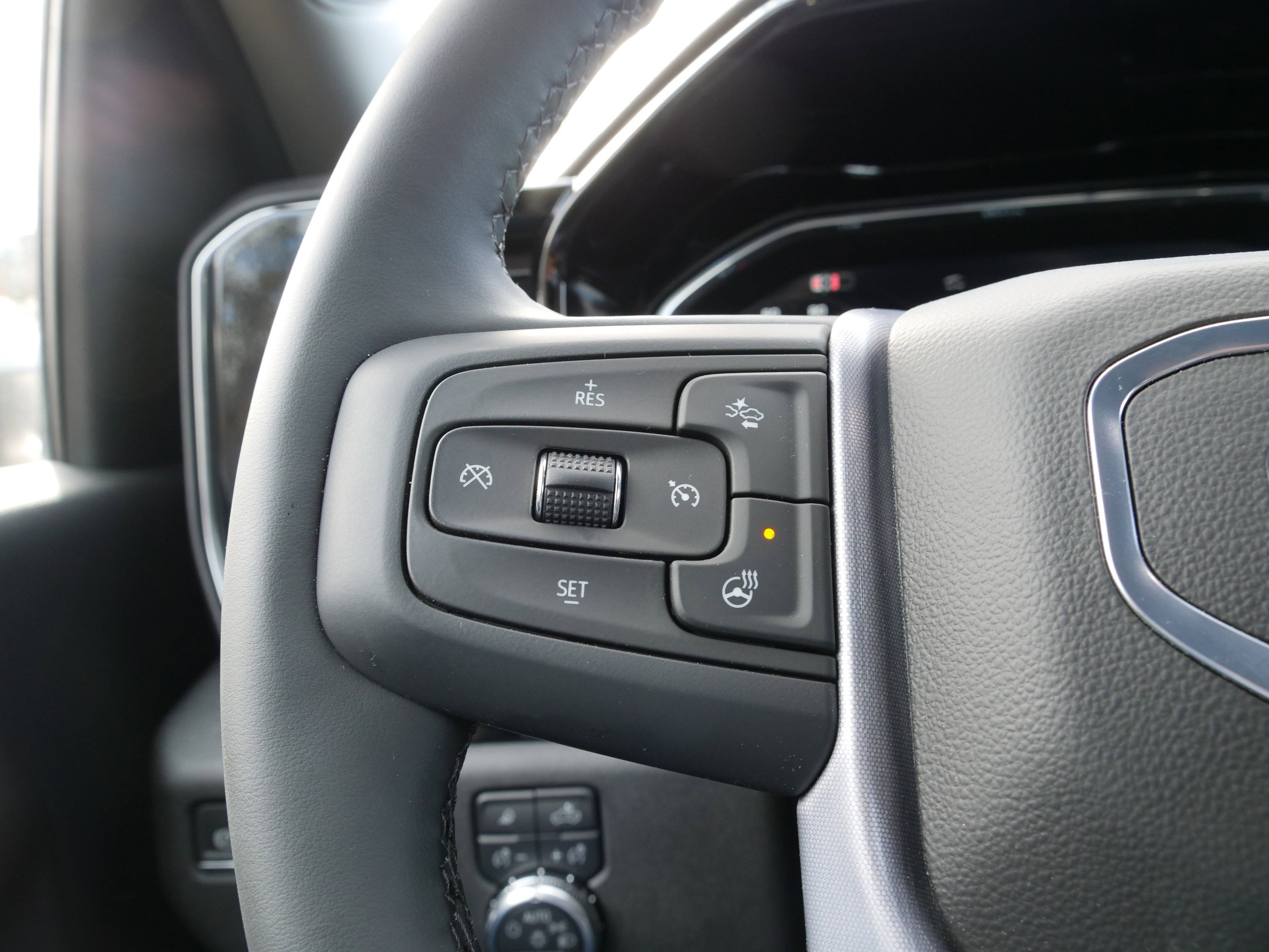 New 2025 GMC Sierra 2500 SLT w/ SLT Convenience Package image 22