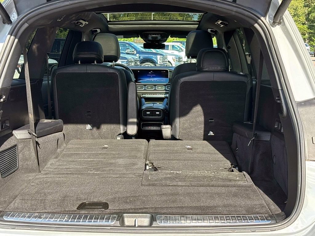 Used 2024 Mercedes-Benz GLS 450 4MATIC w/ AMG Line Exterior image 19