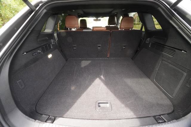Used 2023 Lincoln Nautilus Reserve AWD/4WD image 30