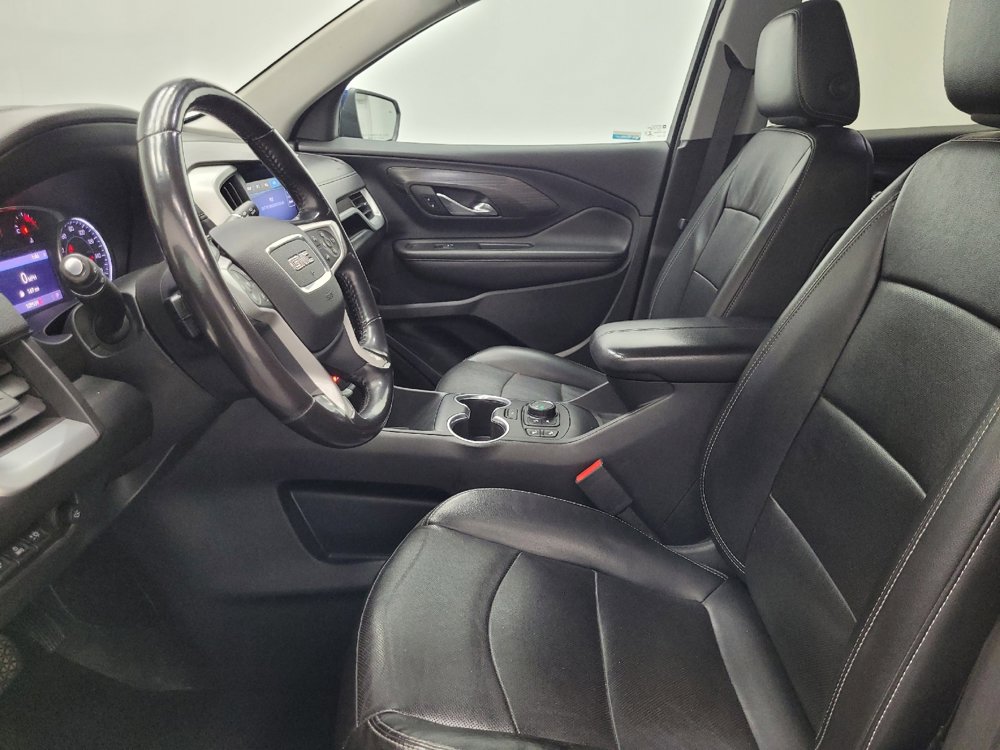 Used 2022 GMC Terrain SLT w/ Tech Package image 17
