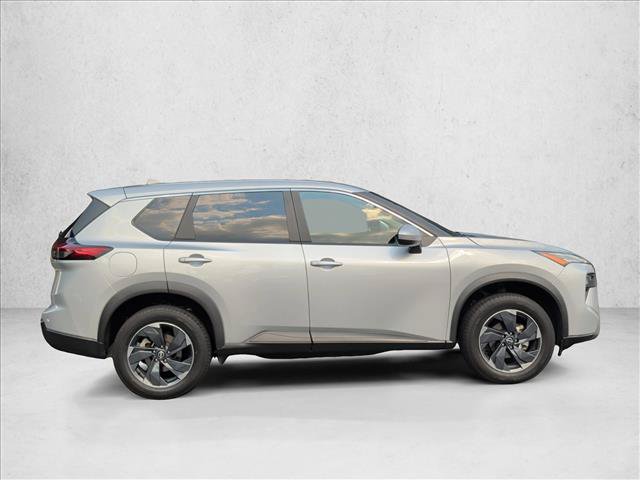 Used 2024 Nissan Rogue SV AWD/4WD image 4