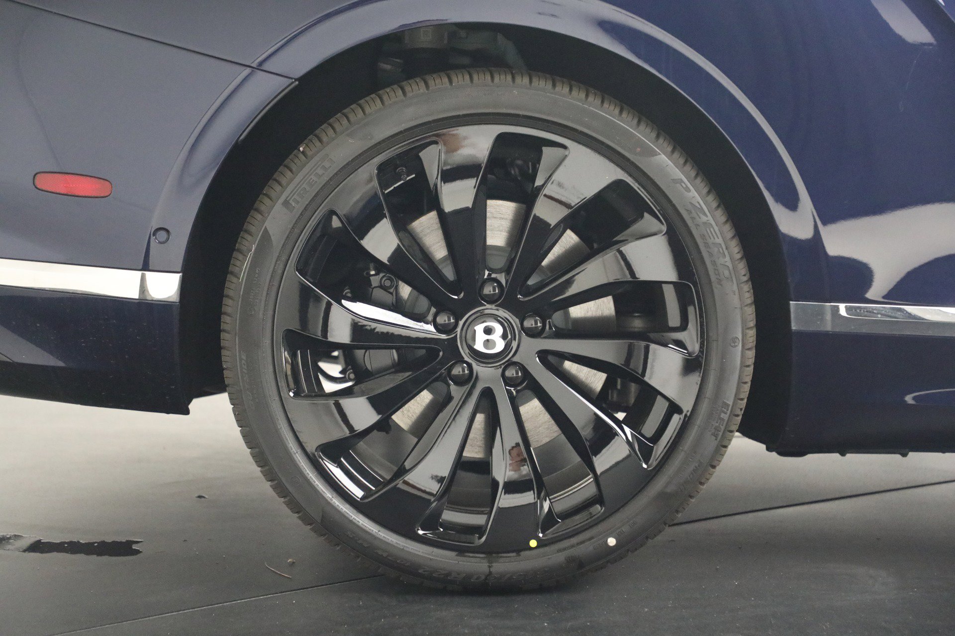 New 2026 Bentley Continental GTC AWD/4WD image 19