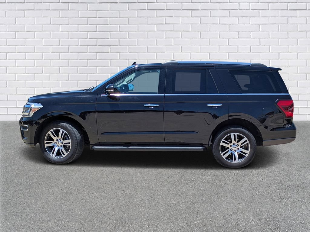 Used 2024 Ford Expedition Limited RWD image 2