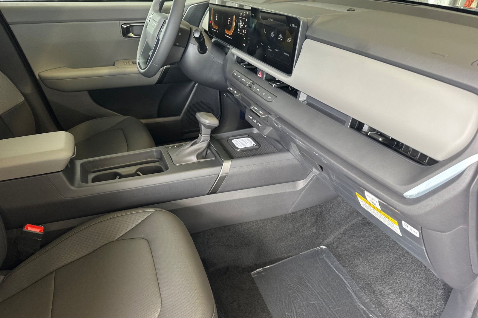 New 2027 Kia Seltos EX w/ EX Panoramic Sunroof Package FWD image 16