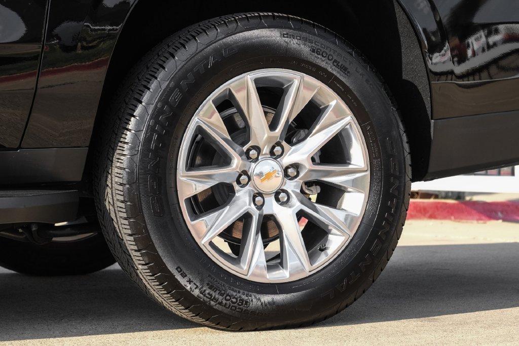 Used 2026 Chevrolet Suburban Premier RWD image 61