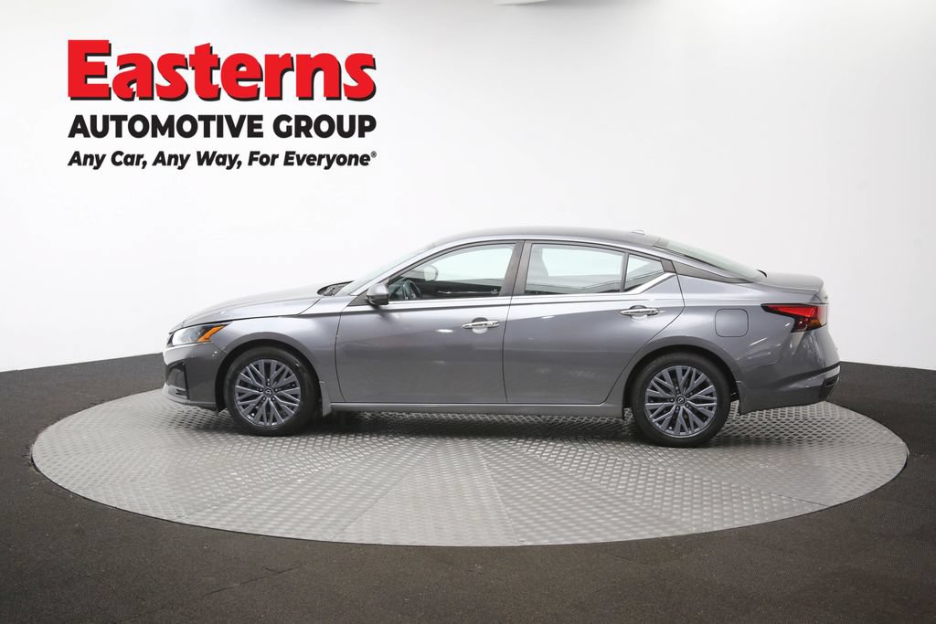 Used 2023 Nissan Altima 2.5 SV FWD image 60