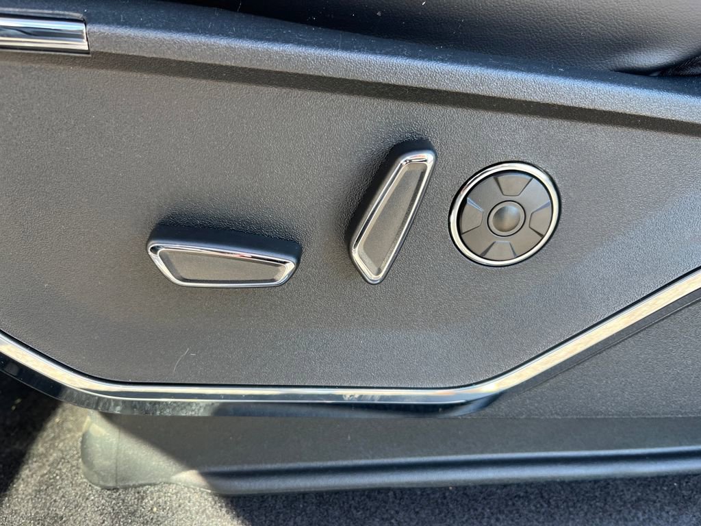 New 2025 Ford F150 Platinum image 28