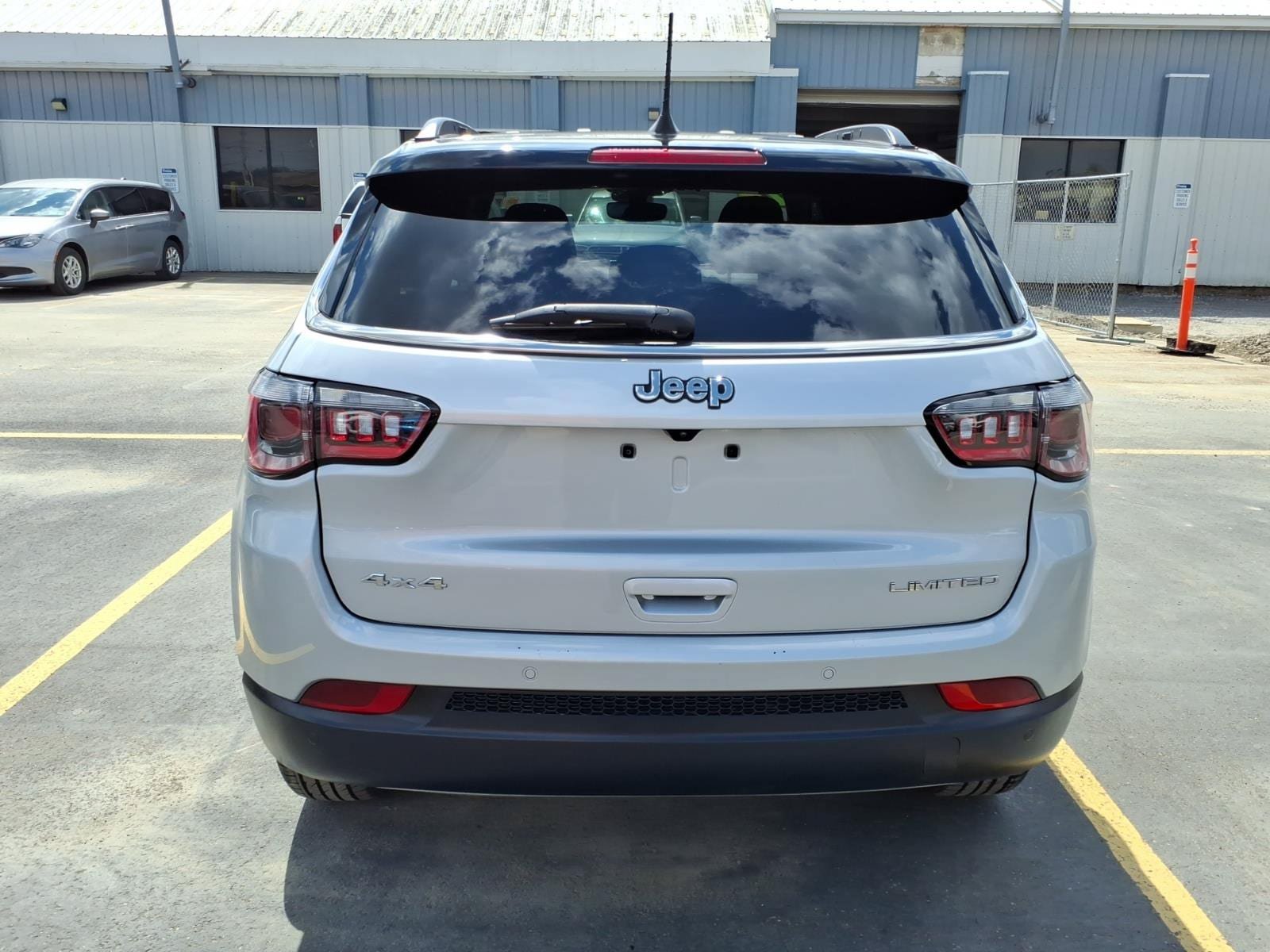 Used 2024 Jeep Compass Limited AWD/4WD image 6