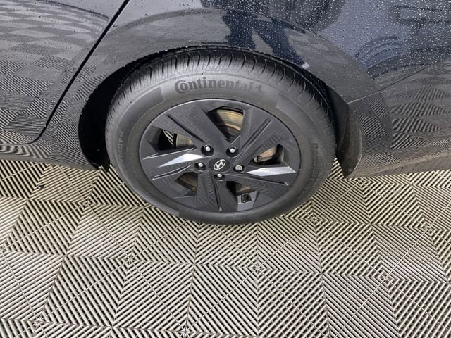 Certified 2021 Hyundai Elantra SEL image 19
