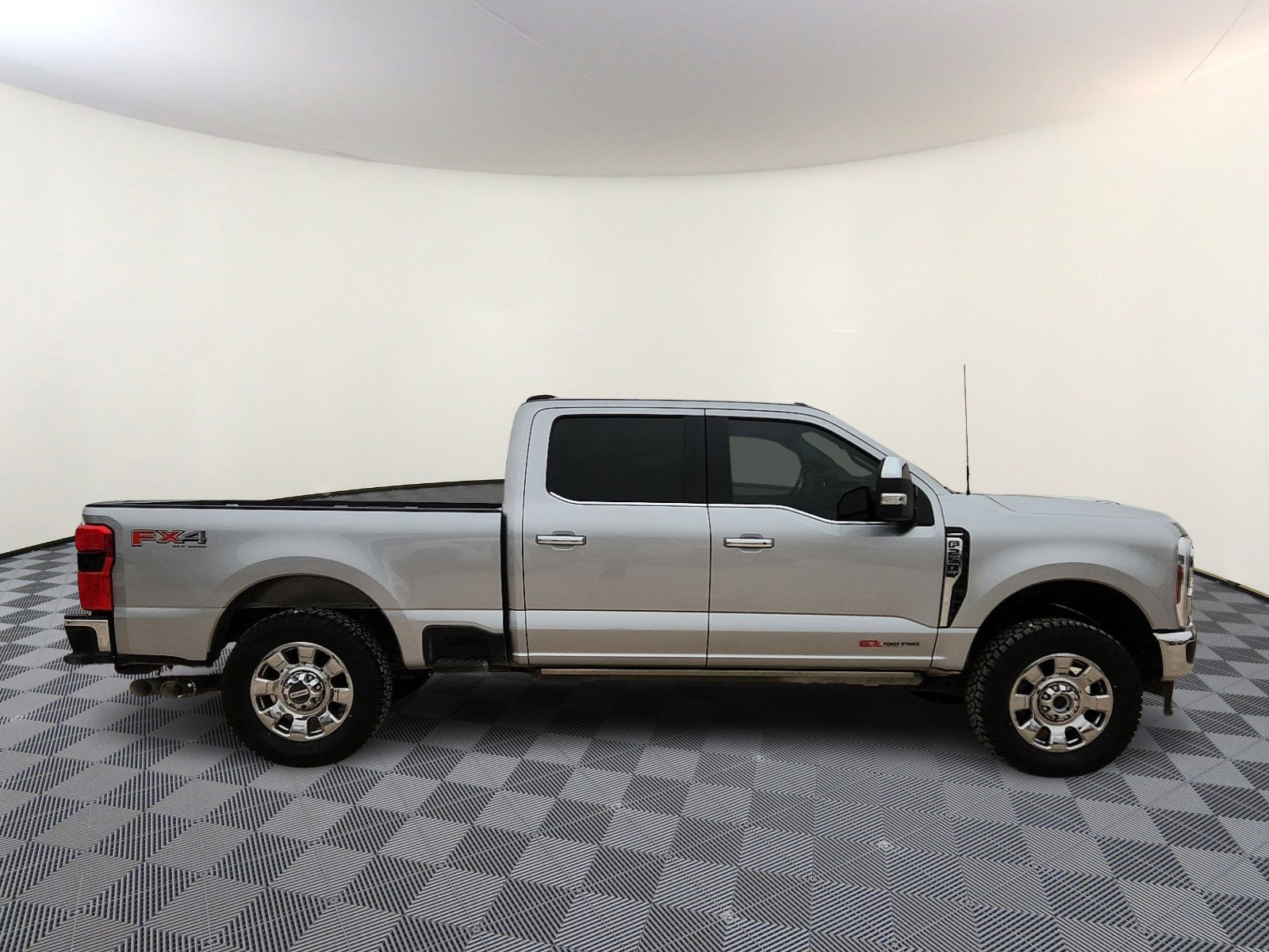 Used 2024 Ford F250 Lariat w/ Lariat Ultimate Package image 5