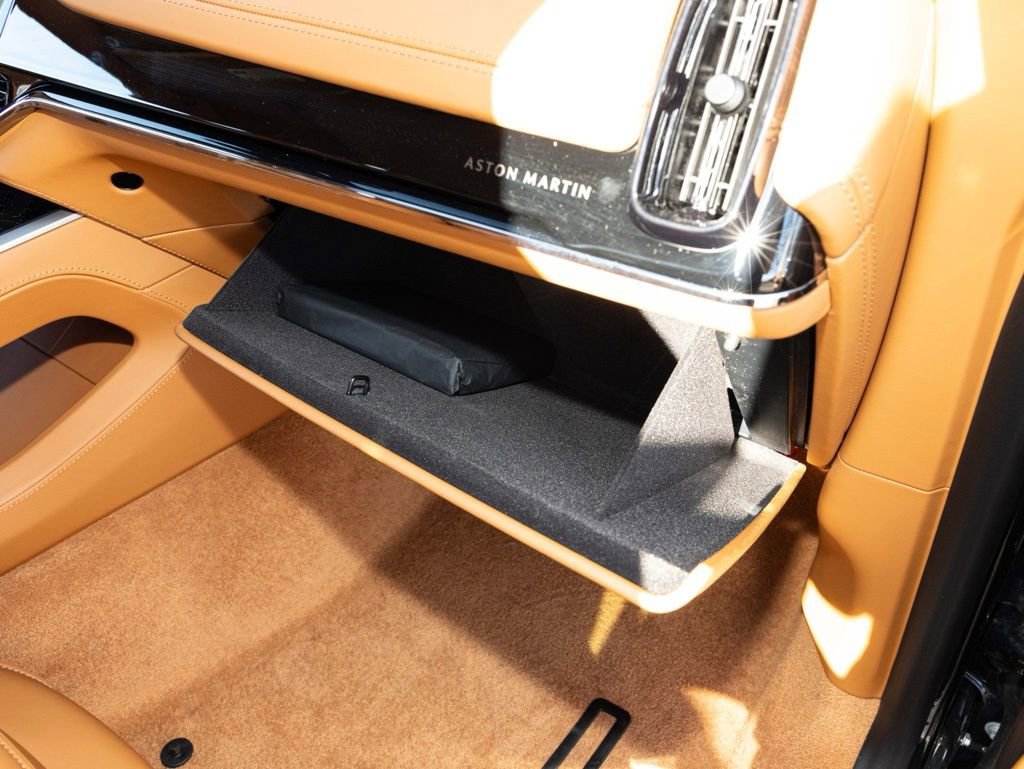 New 2026 Aston Martin DBX 707 image 64
