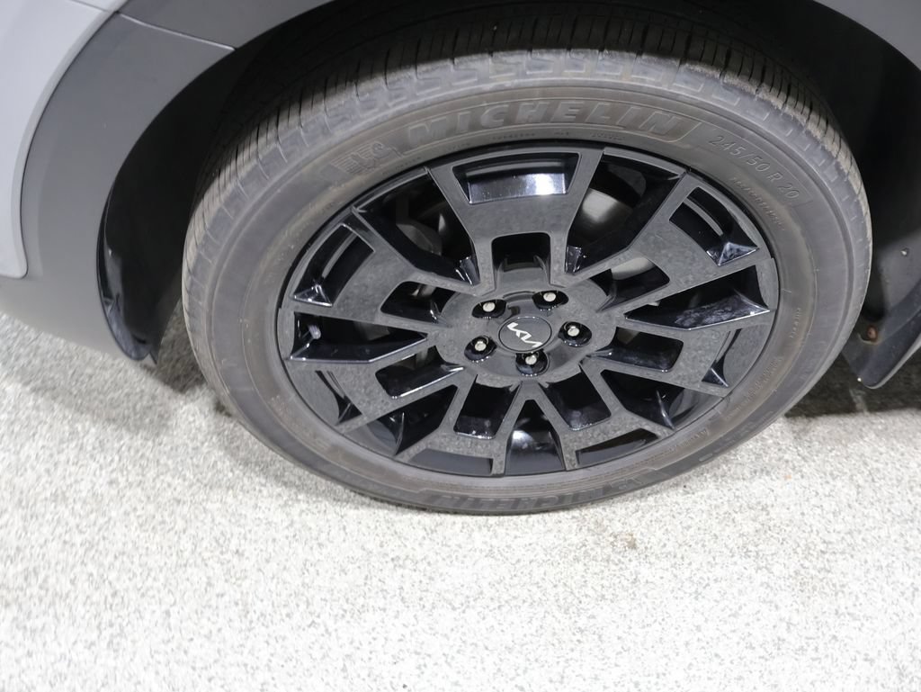 Used 2022 Kia Telluride SX w/ SX Prestige Package AWD/4WD image 10