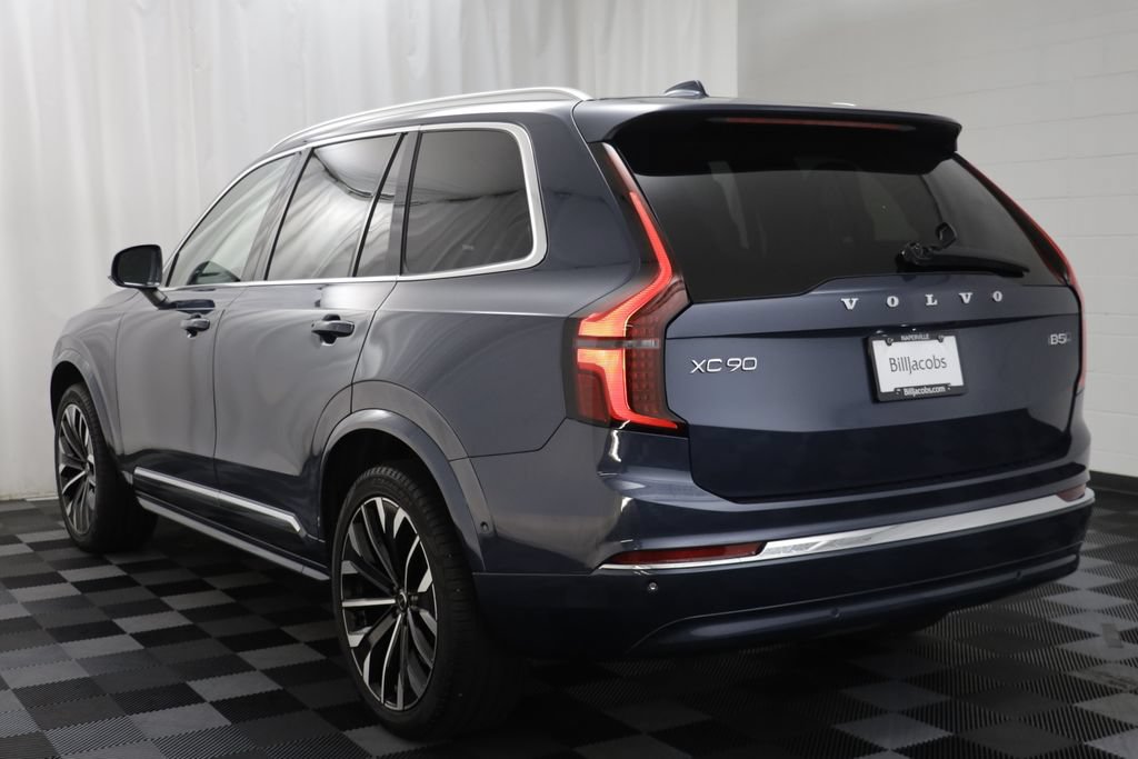 Used 2025 Volvo XC90 B5 Plus AWD/4WD image 15