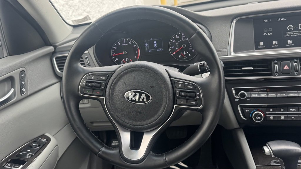 Used 2018 Kia Optima EX w/ Premium Package image 14