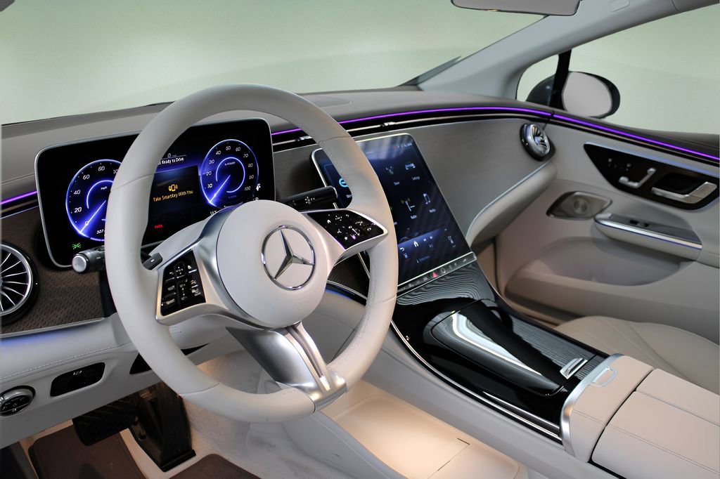 Used 2025 Mercedes-Benz EQE 350+ 4MATIC Sedan image 19