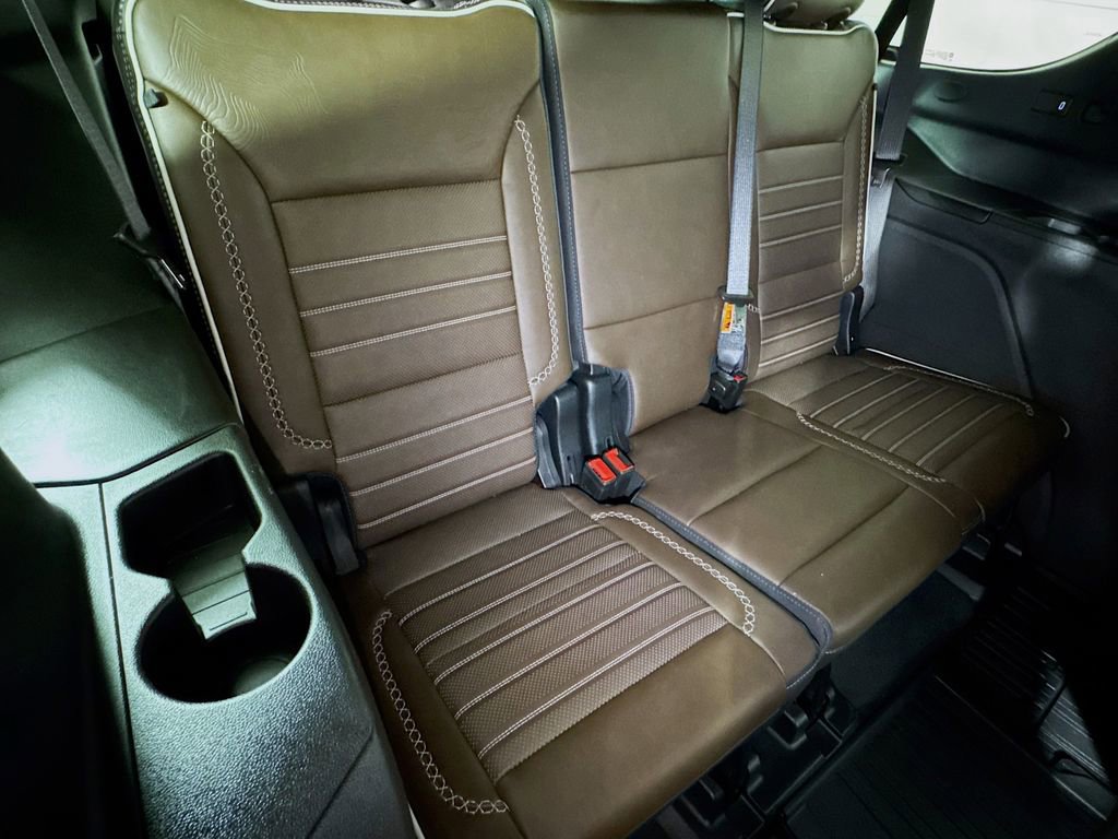 Certified 2025 GMC Yukon Denali Ultimate image 28