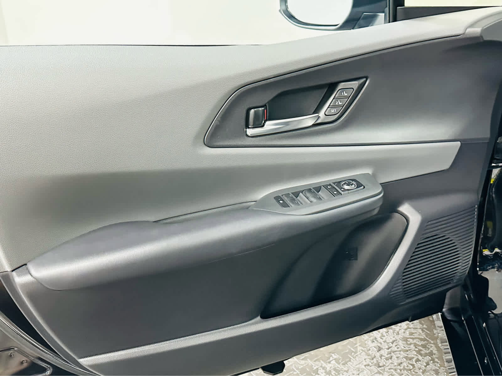 Used 2024 Toyota Prius Limited image 25