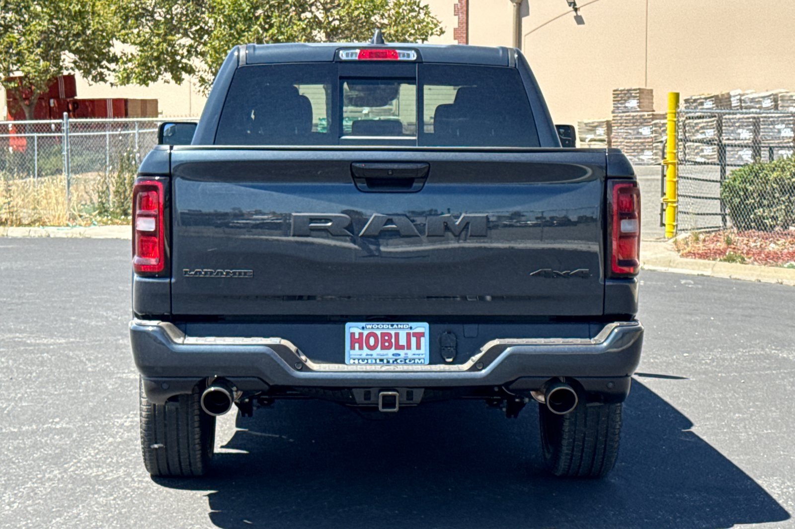 New 2026 RAM 1500 Laramie AWD/4WD image 4