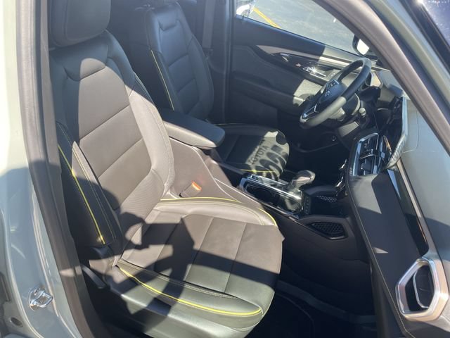 Used 2025 Chevrolet TrailBlazer ACTIV w/ Convenience Package FWD image 41