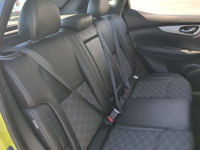 Used 2020 Nissan Rogue Sport SV w/ Technology Package FWD image 19