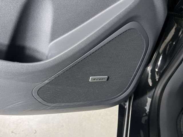 Used 2020 Chevrolet Bolt Premier w/ Infotainment Package FWD image 22