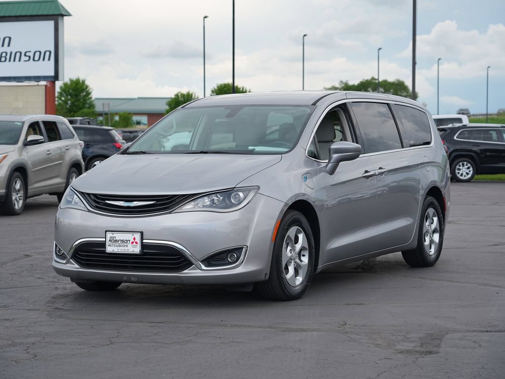 Used 2017 Chrysler Pacifica Touring Plus FWD image 7
