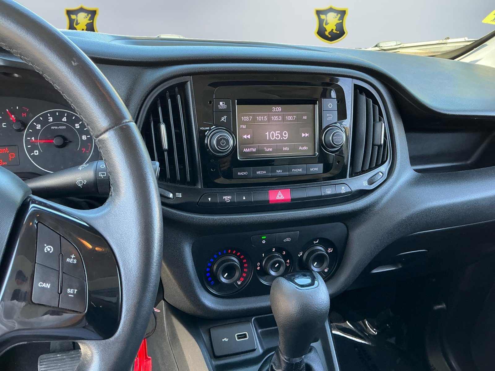 Used 2022 RAM ProMaster City Tradesman image 13