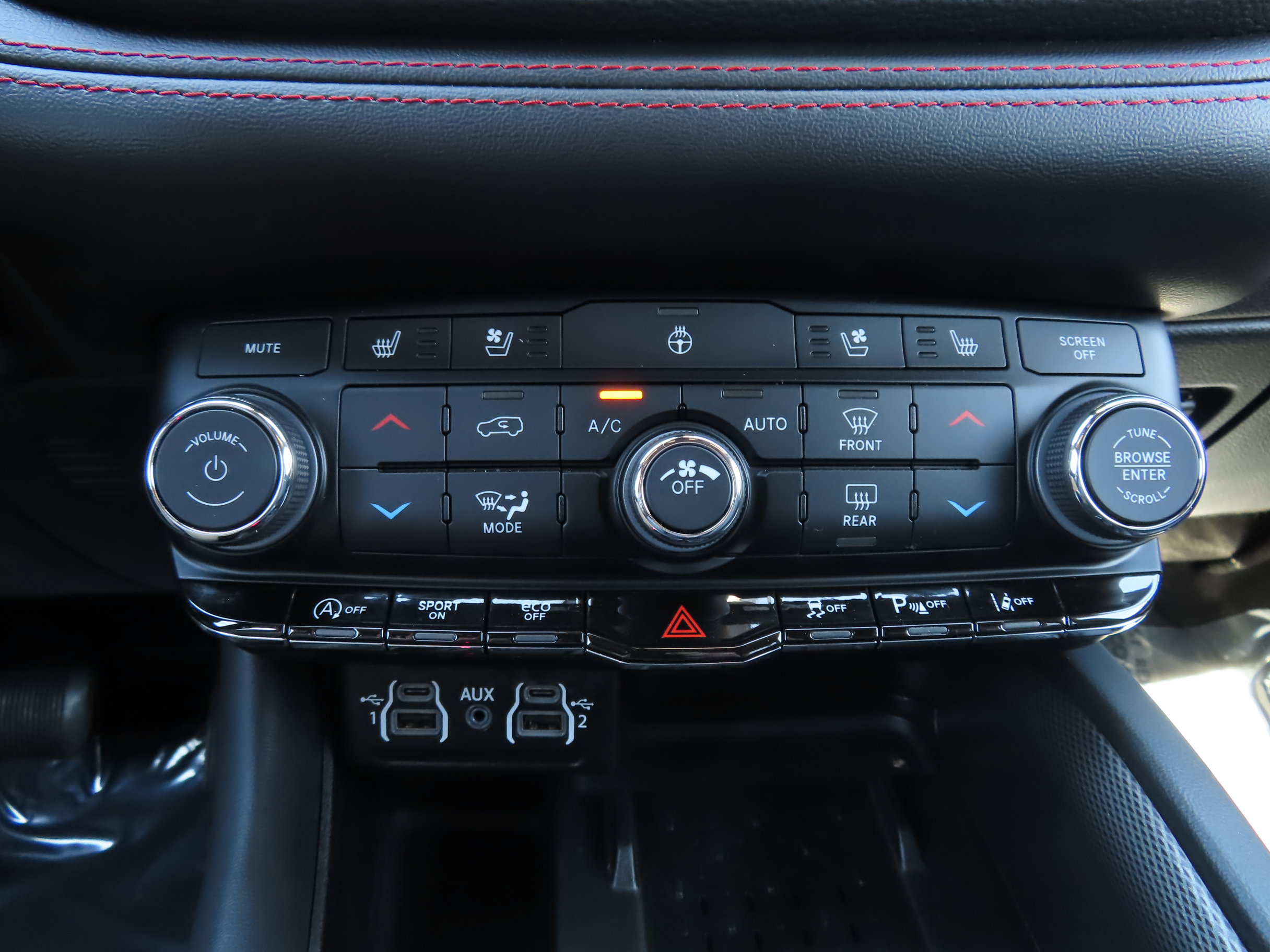 Used 2025 Dodge Durango GT image 28