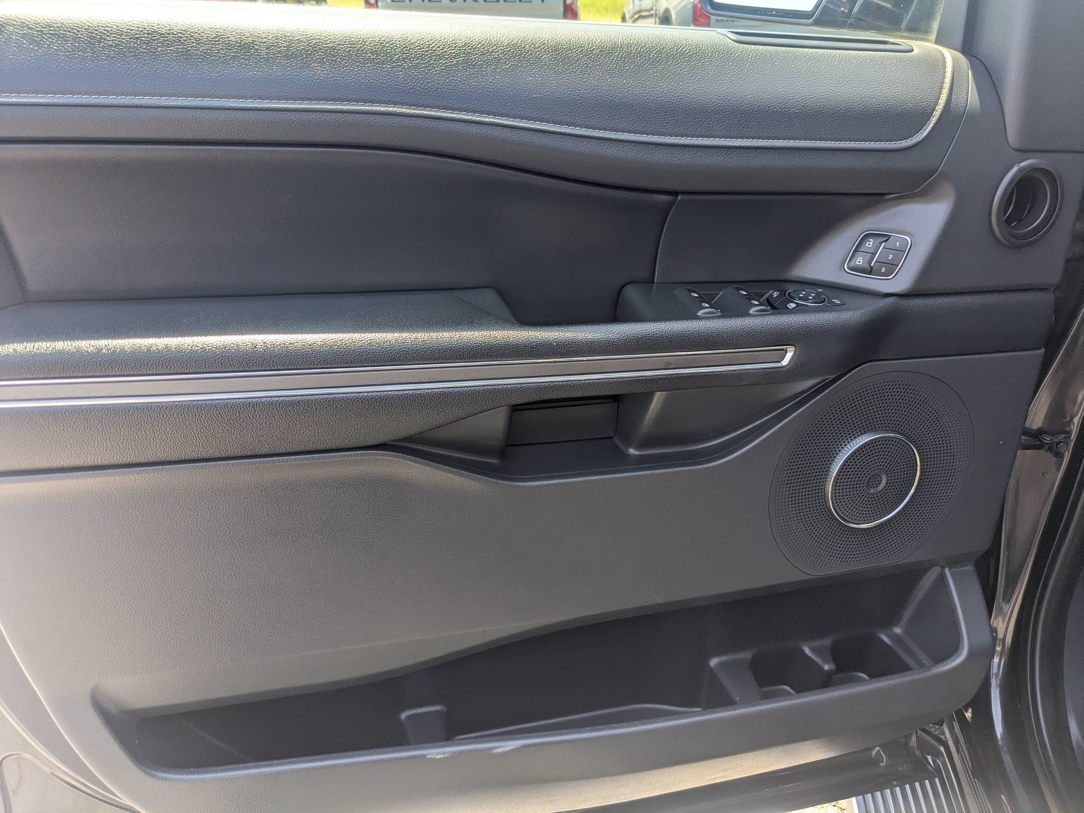 Used 2023 Ford Expedition Max XLT RWD image 11