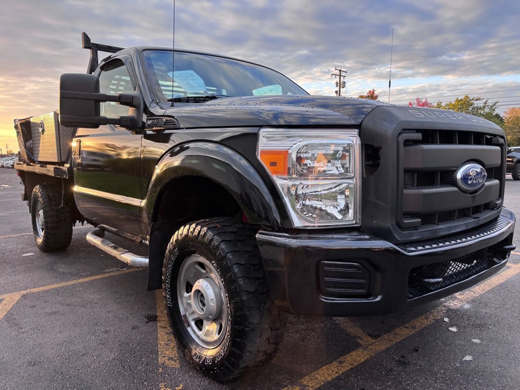 Used 2011 Ford F250 XL w/ FX4 Off Road Pkg AWD/4WD image 4