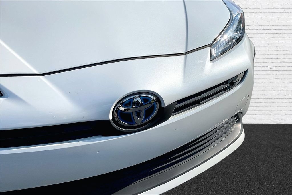 Used 2022 Toyota Prius LE FWD image 20