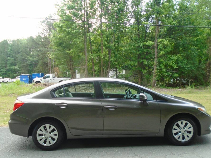 Used 2012 Honda Civic LX image 4