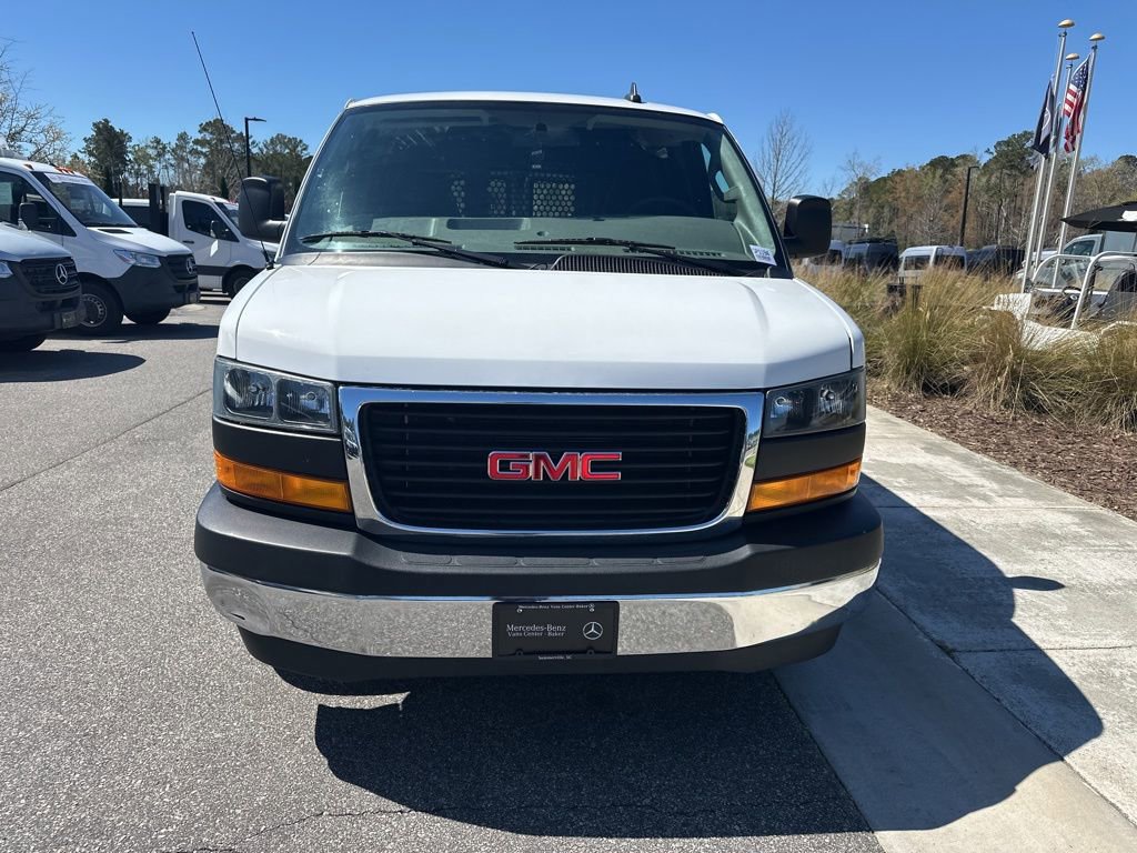 Used 2023 GMC Savana 2500 w/ Driver Convenience Package image 2