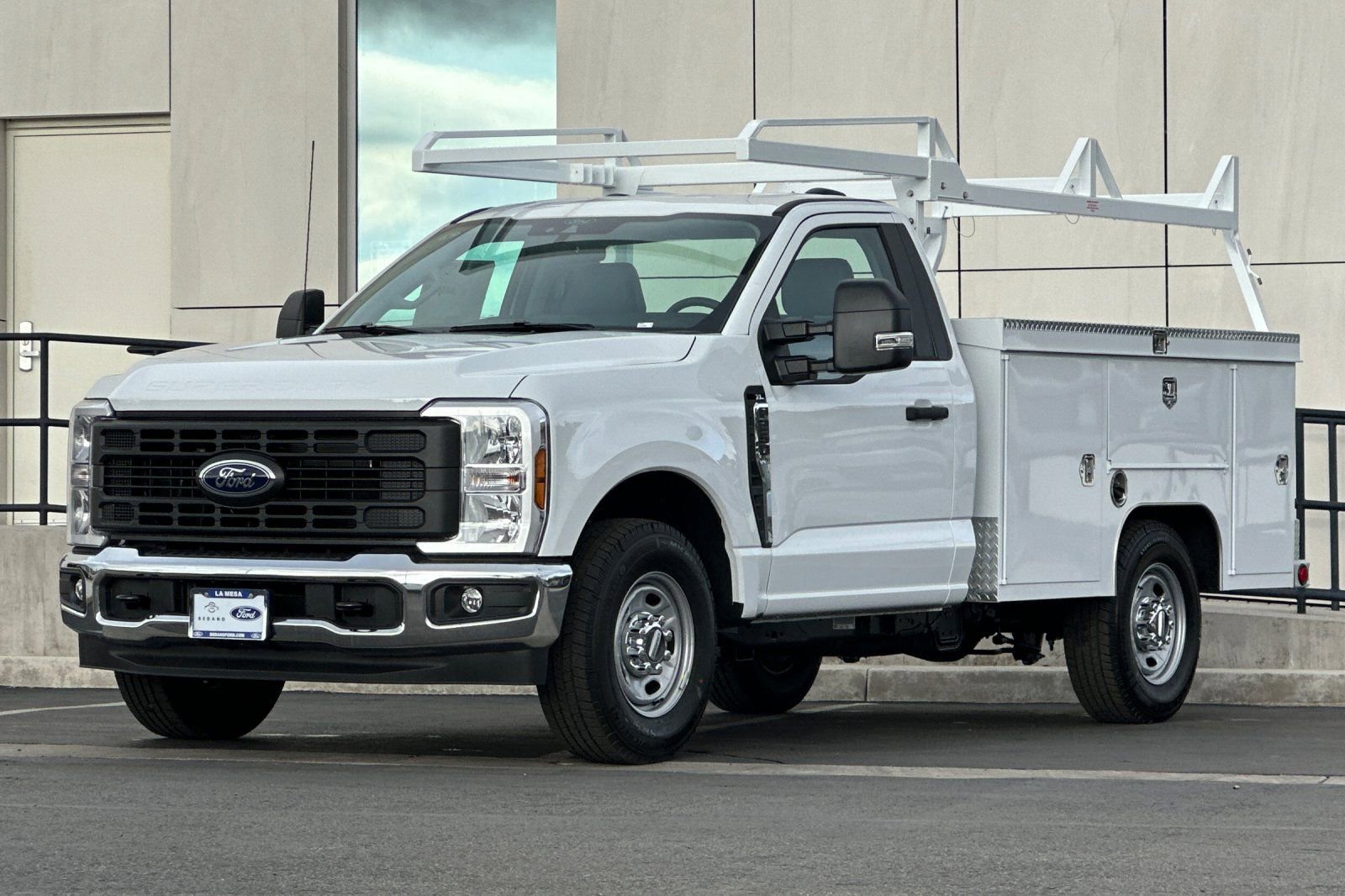 New 2026 Ford F250 XL w/ XL Chrome Package image 7