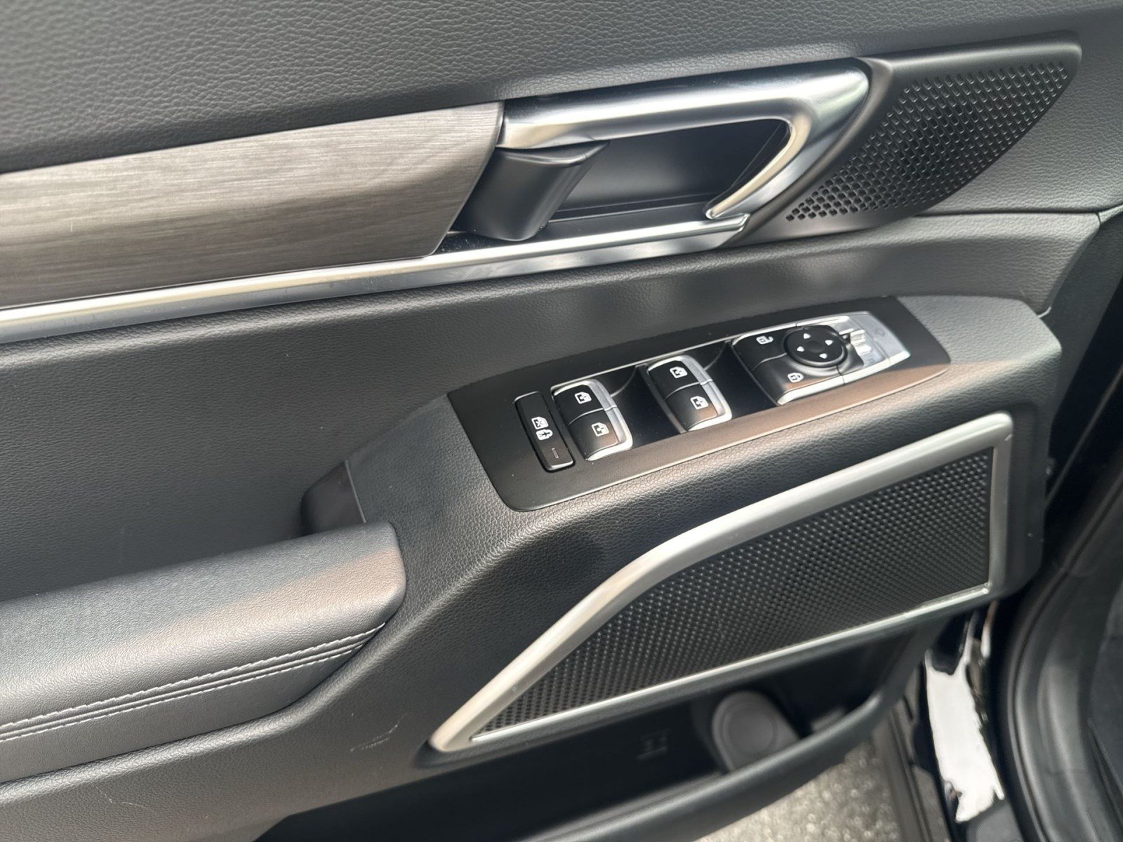 Used 2024 Kia Telluride EX X-Line AWD/4WD image 16