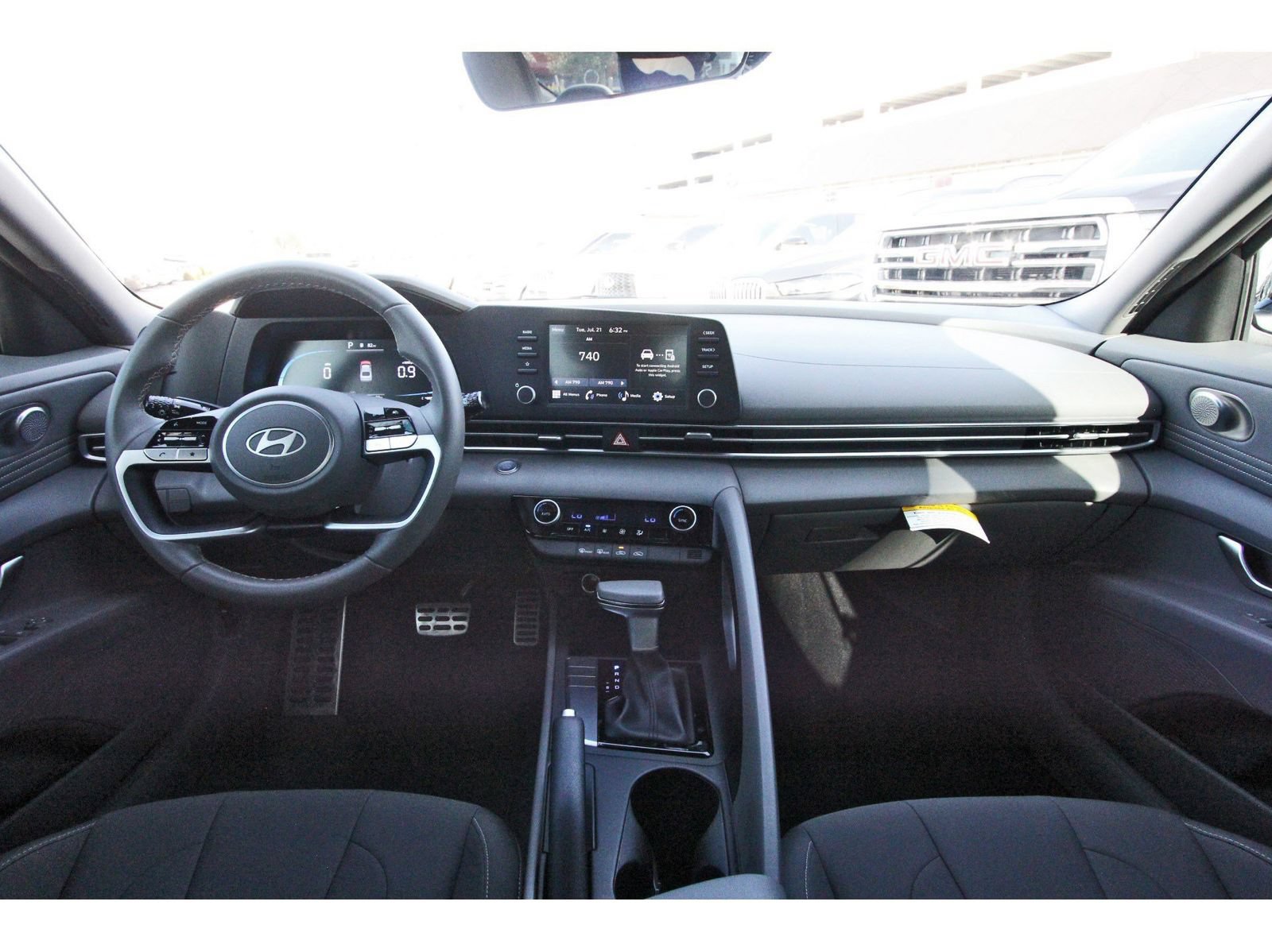 Certified 2025 Hyundai Elantra Sport FWD image 10