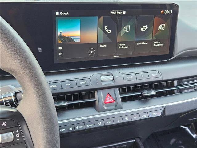 Used 2025 Kia K4 LXS image 14