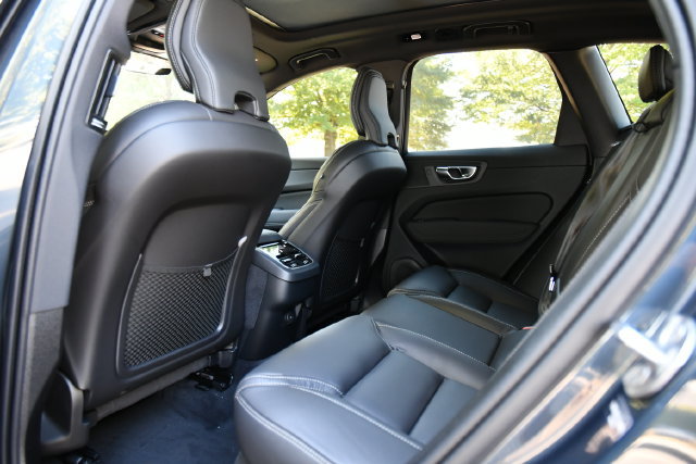 New 2026 Volvo XC60 B5 Ultra w/ Climate Package AWD/4WD image 18