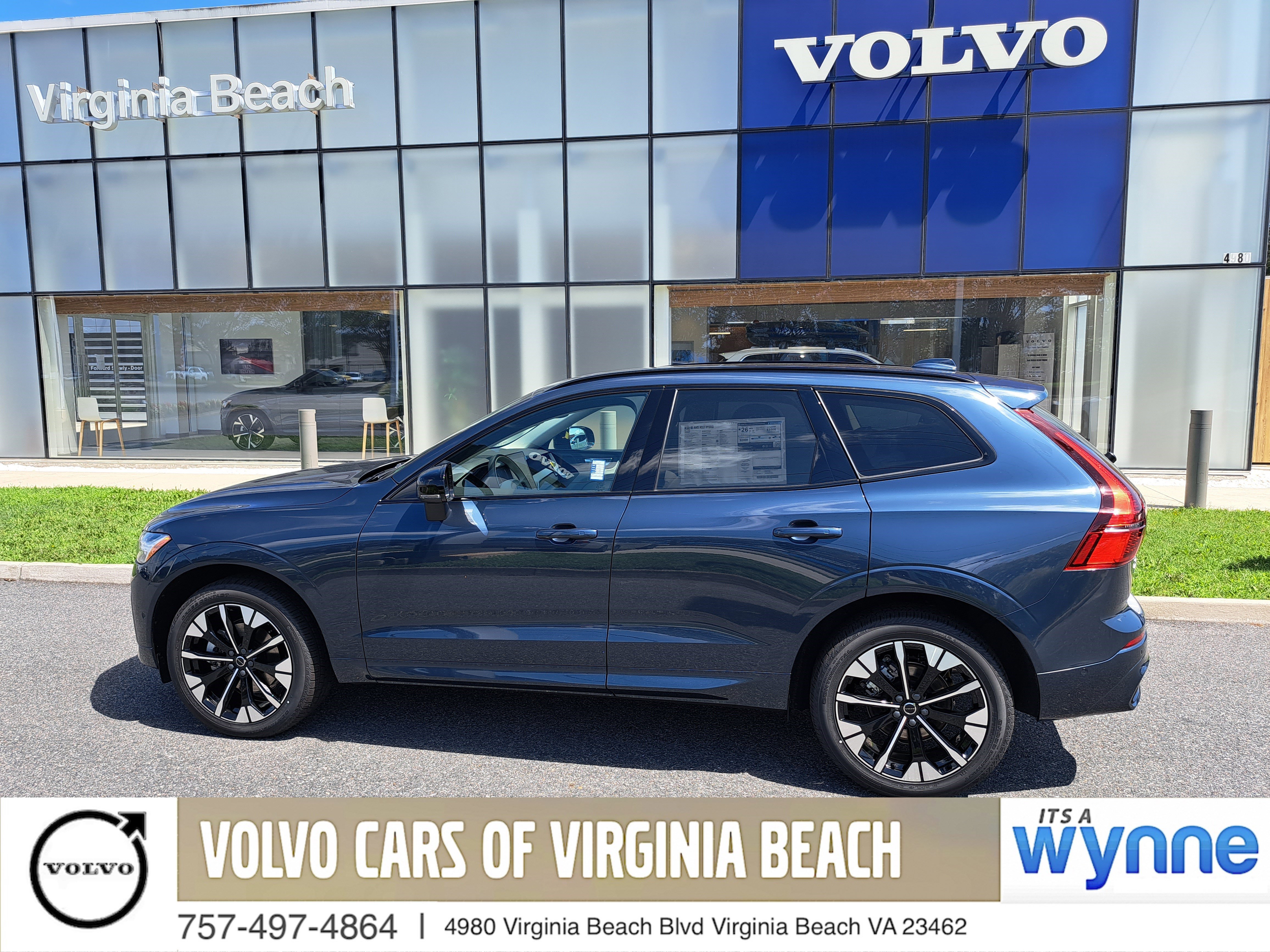 New 2026 Volvo XC60 B5 Core w/ Climate Package