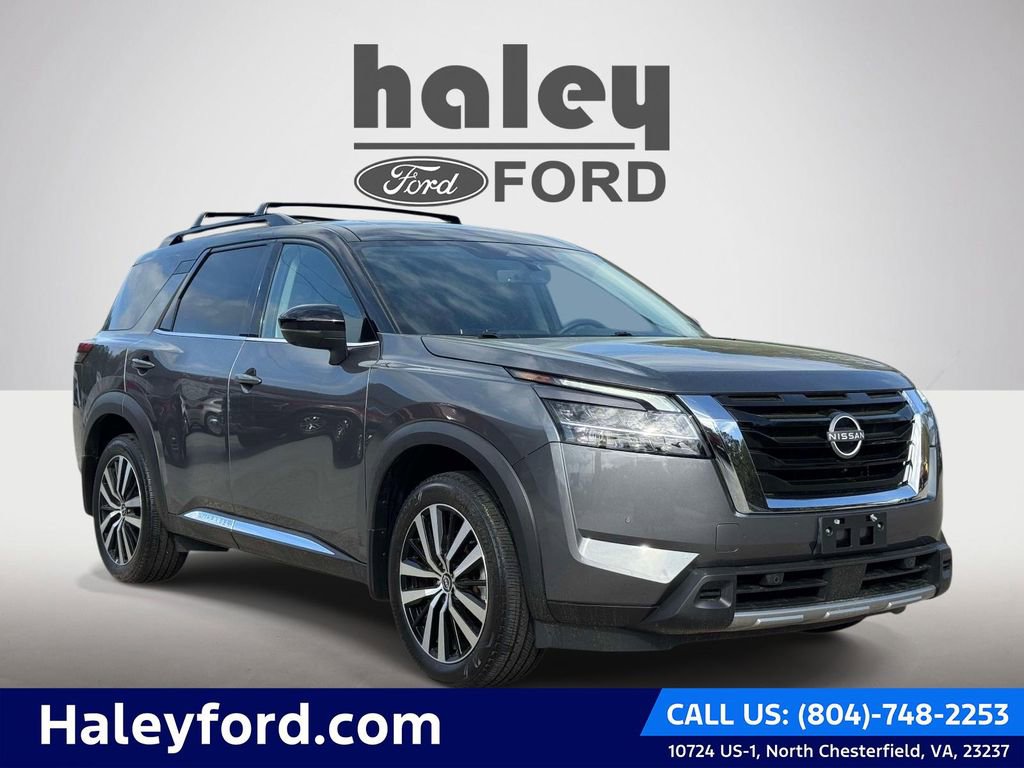 Used 2023 Nissan Pathfinder Platinum image 1