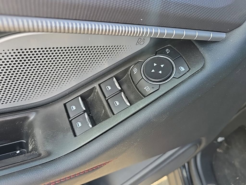 Used 2025 Ford Explorer ST AWD/4WD image 13