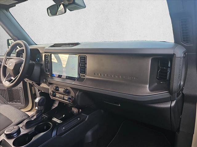New 2025 Ford Bronco 4-Door image 13