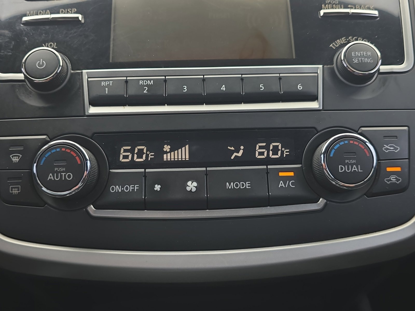 Used 2017 Nissan Altima 2.5 SV image 16