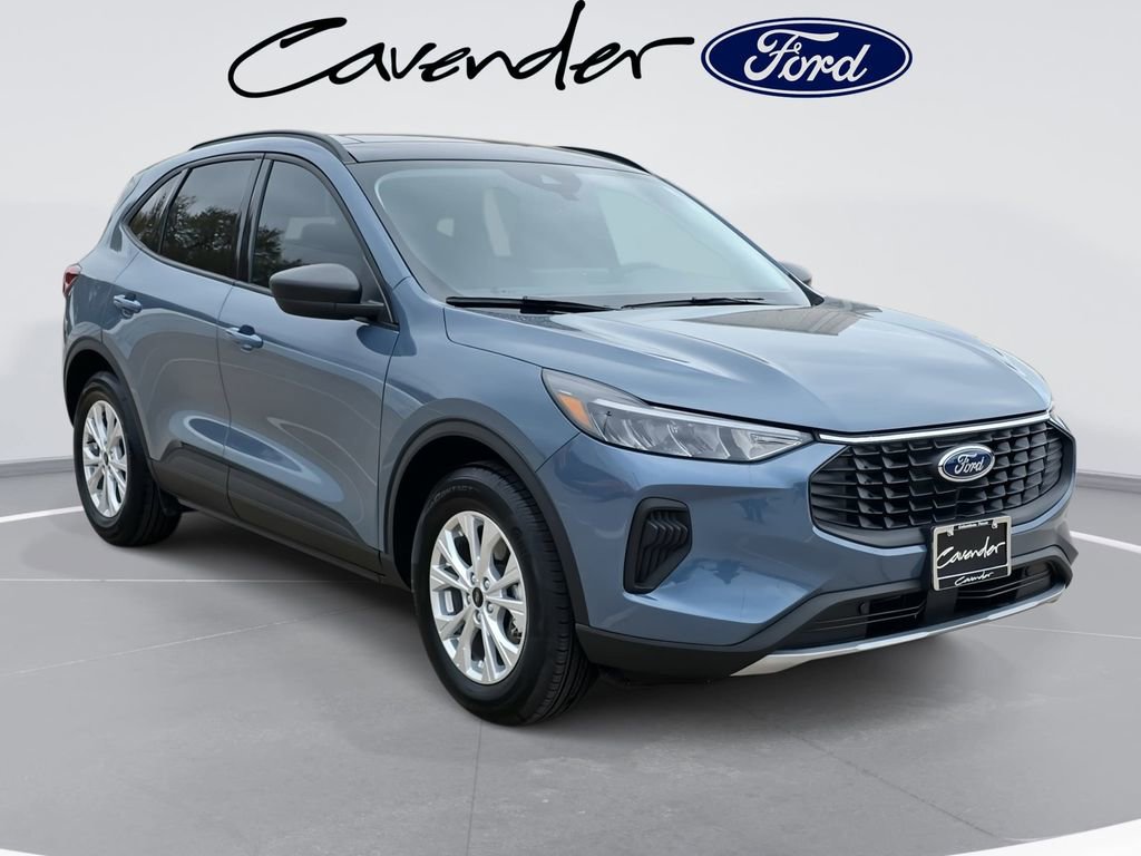 New 2025 Ford Escape Active w/ Tech Pack #1 image 3
