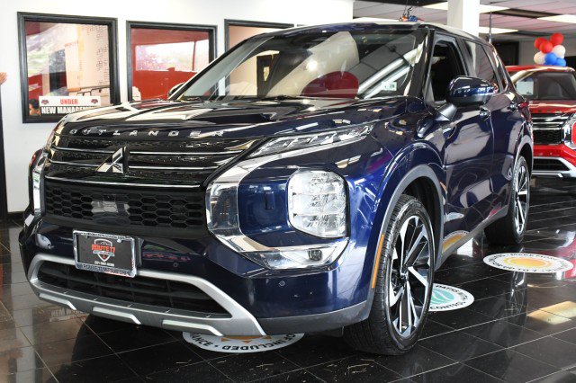 Used 2023 Mitsubishi Outlander SE