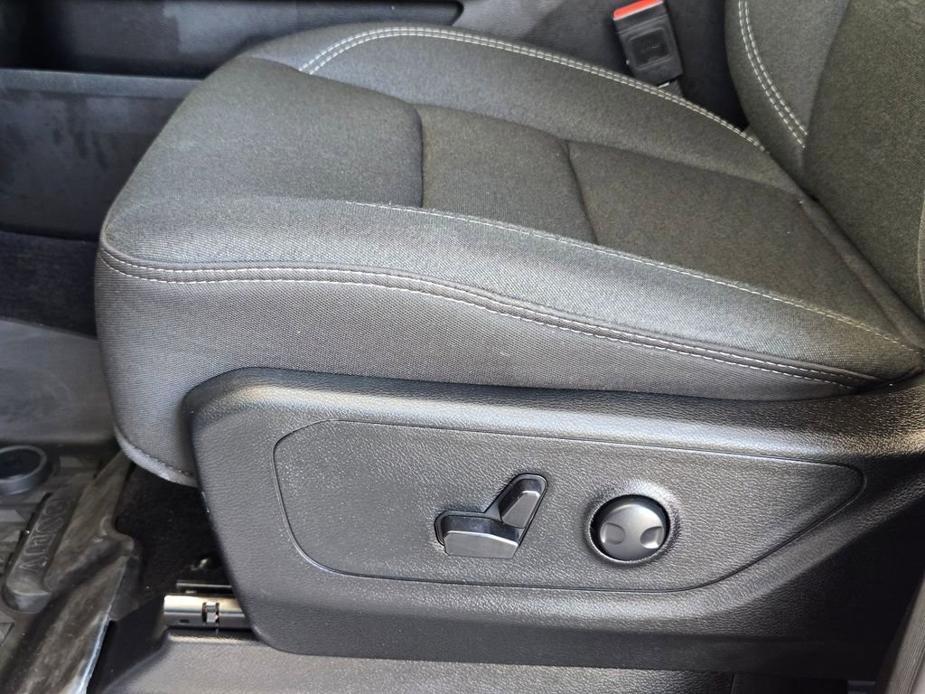 Used 2025 RAM 1500 Lone Star image 14